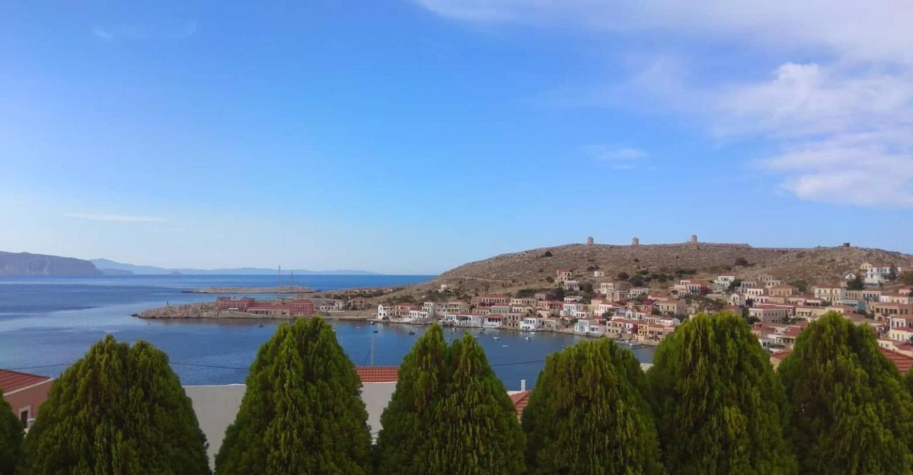 Marina Castellana Studios Chalki Town Eksteriør bilde